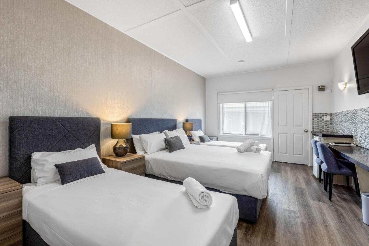Rosebud Motel 3*