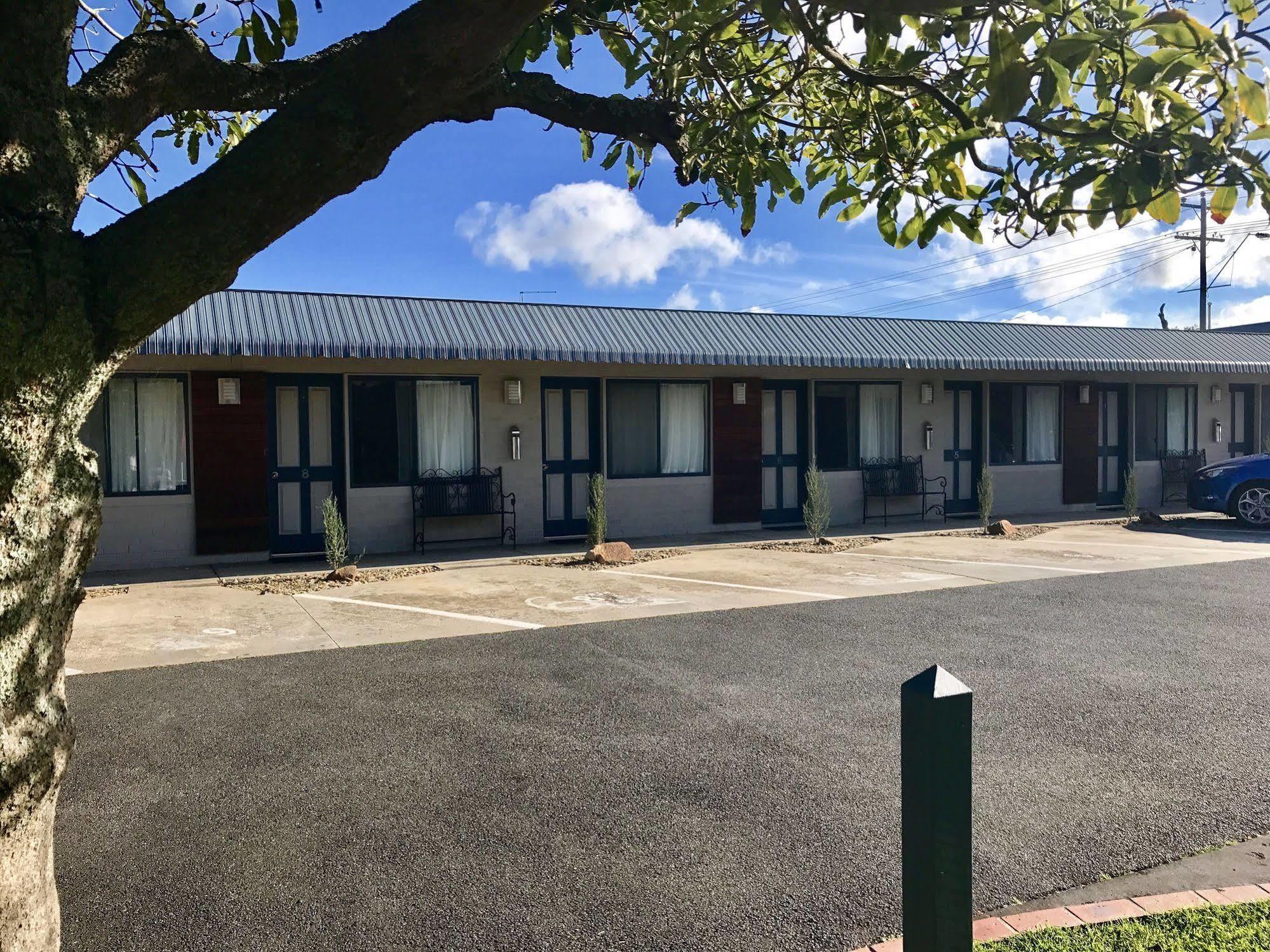 Motel Rosebud